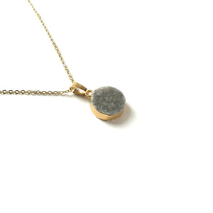 Gold electroplated edge grey druzy round necklace