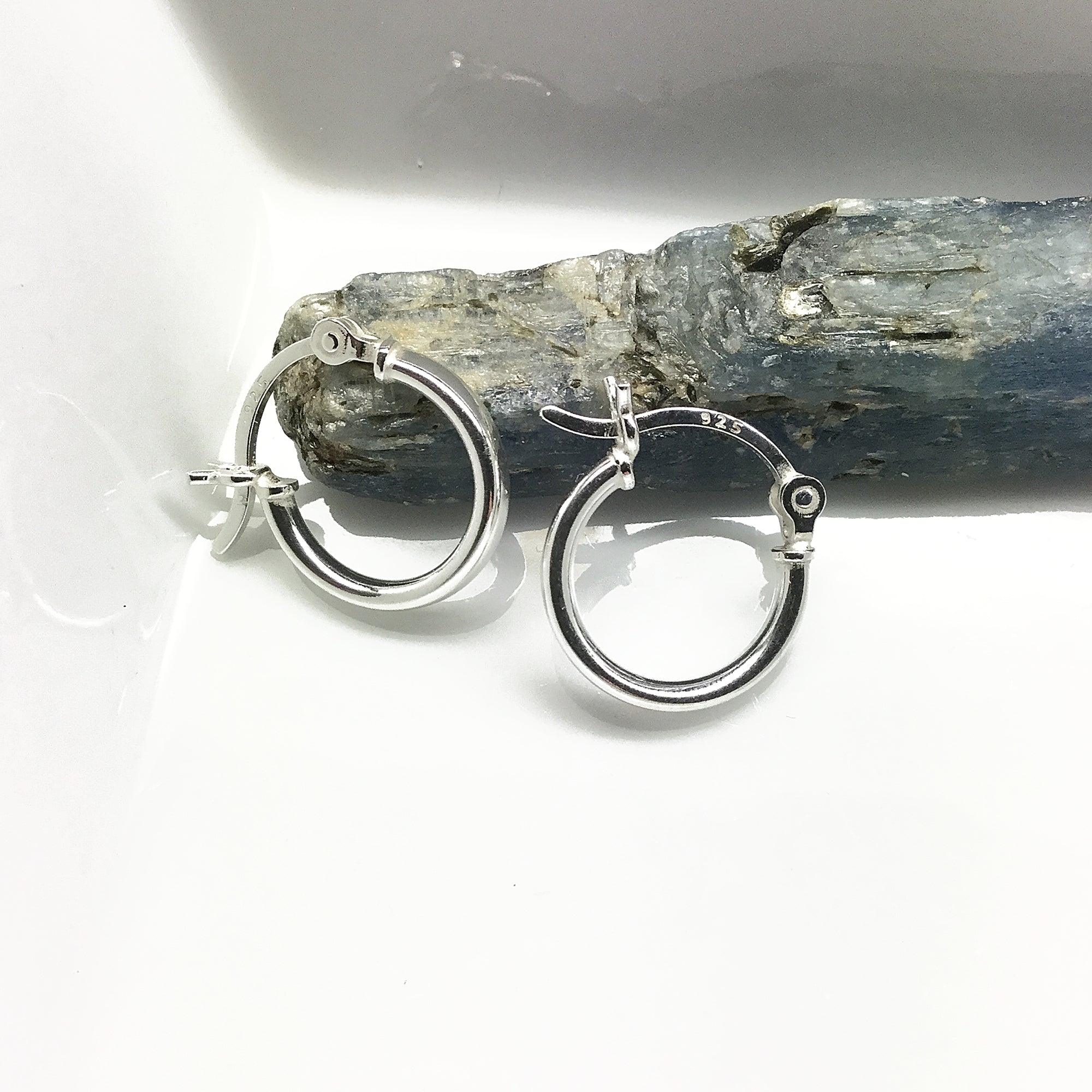 small sterling silver hoop earrings