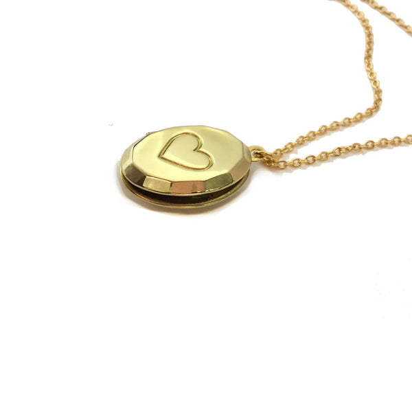 heart oval locket necklace