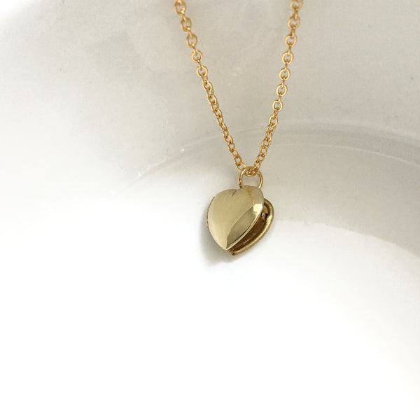 plain heart locket necklace